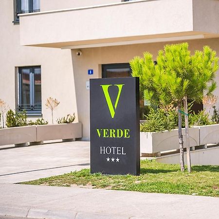 Hotel Verde ポドゴリツァ エクステリア 写真